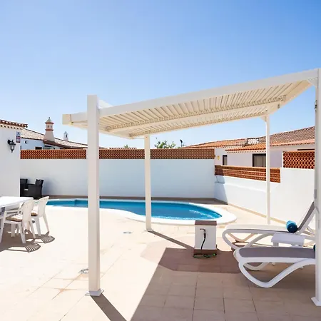 Villa Casa Bransford, Excellent, Sunny House With Private Heated Pool *