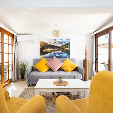 Casa Bransford, Excellent, Sunny House With Private Heated Pool Villa