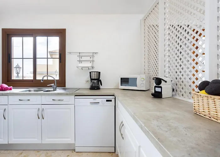 Willa Casa Bransford, Excellent, Sunny House With Private Heated Pool