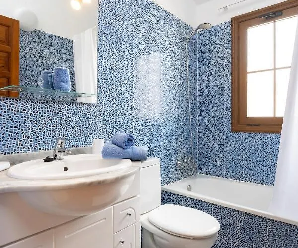 Casa Bransford, Excellent, Sunny House With Private Heated Pool * San Miguel de Abona