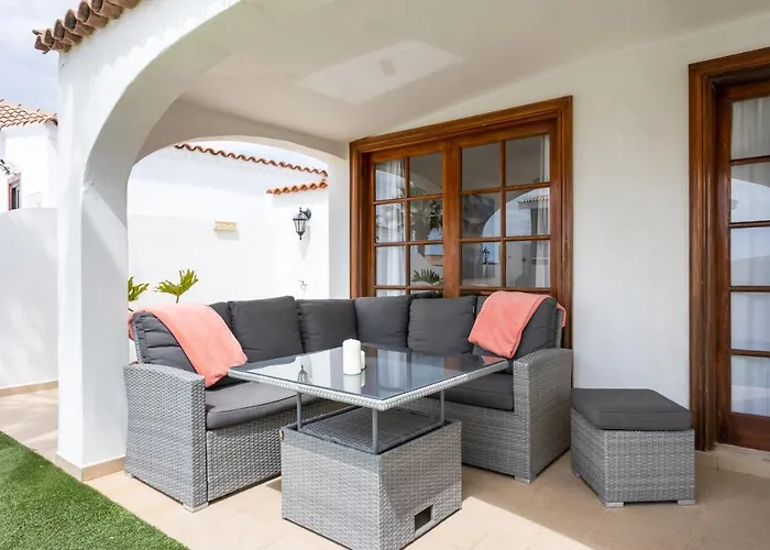Casa Bransford, Excellent, Sunny House With Private Heated Pool San Miguel de Abona